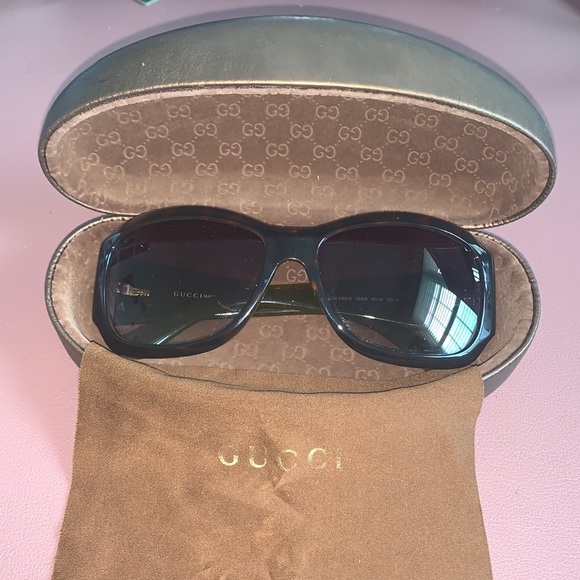 sunglasses with case